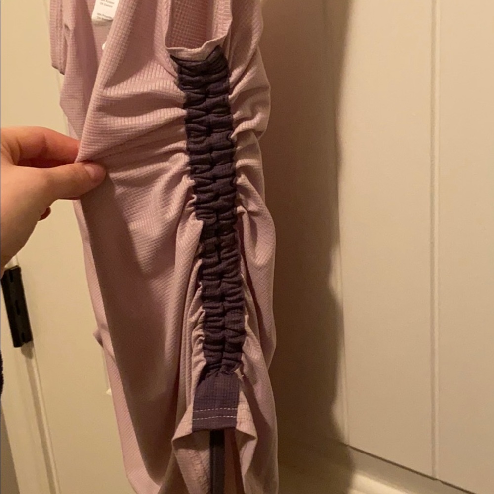 Fabletics top - Picture 3 of 3